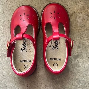 Red Footmates size 8.